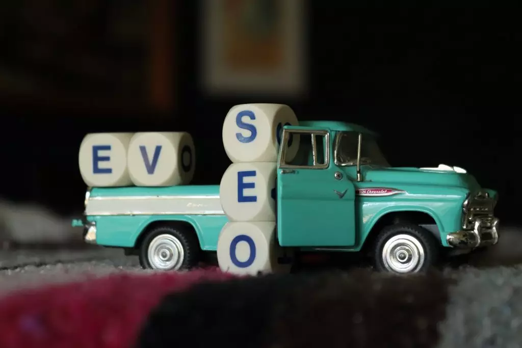 4 Tips to Electrify Your EV SEO Strategy